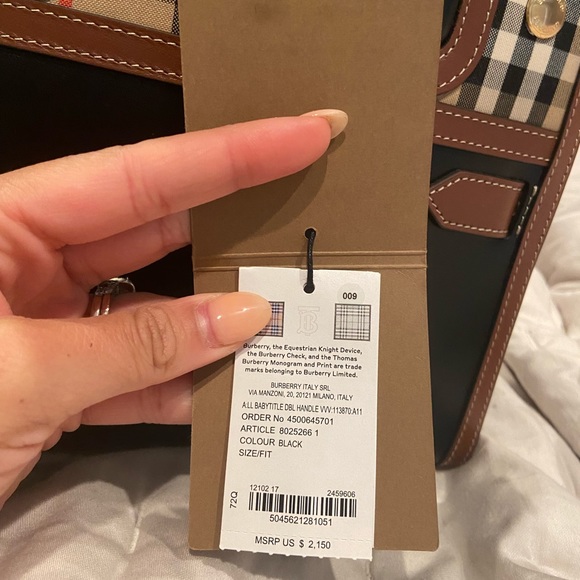 NEW, w/ TAGS!! Burberry Baby Title Vintage Tote Bag - Leather in Black/Tan - Picture 3 of 4